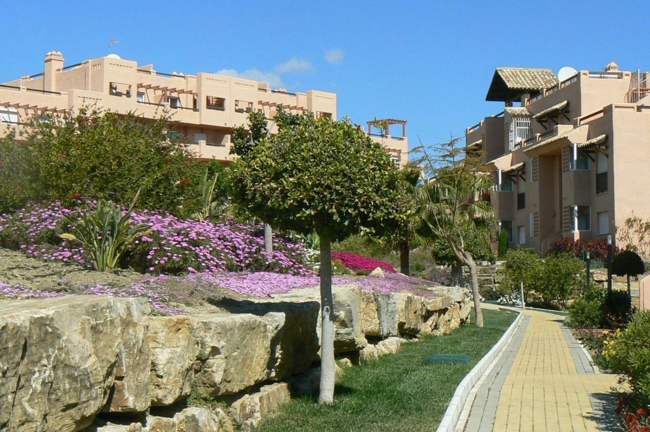 Penthouse With Roof Terrace, Bbq, Pool- And Sea Views Buenas Noches Exterior foto