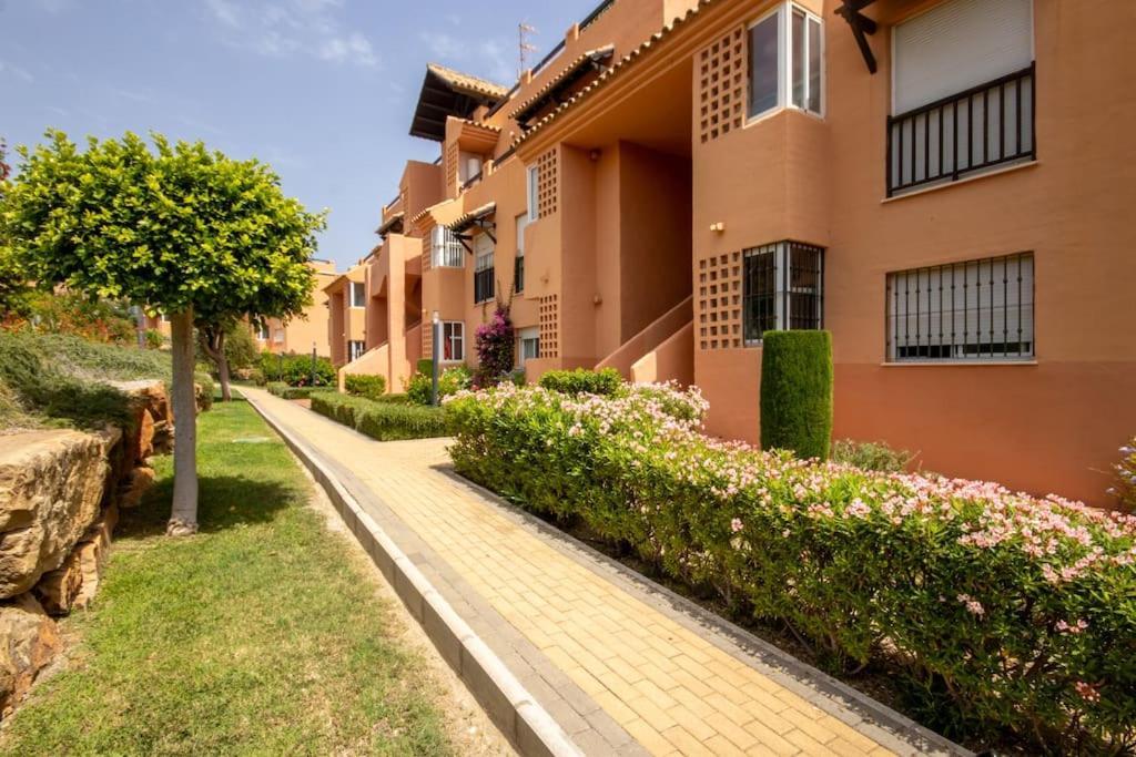 Penthouse With Roof Terrace, Bbq, Pool- And Sea Views Buenas Noches Exterior foto